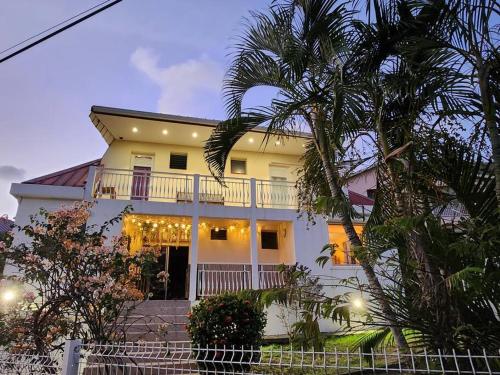 Villa Marilou - Les pieds dans l'eau - Location saisonnière - Les Anses-d'Arlet