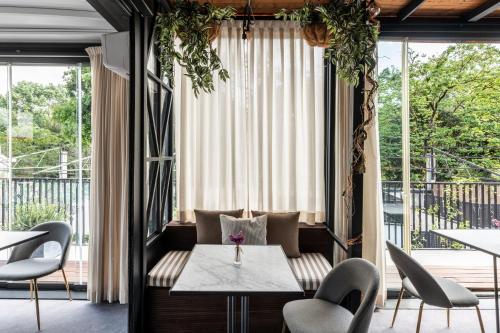 462524843 Horti 14 Borgo Trastevere Hotel