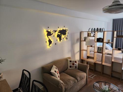 One-Bedroom Apartment image 9