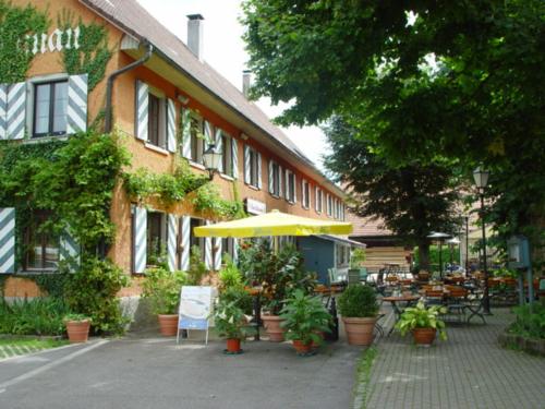 Restoran, Landhotel Gutshof Camping Badhutten in Tettnang
