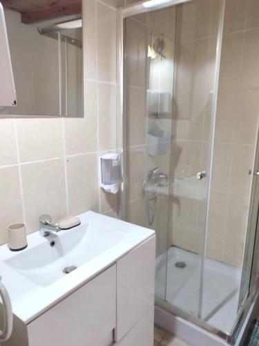 House with 3 bedrooms in Mira 5 km from the beach - image 12