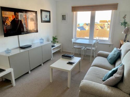 NEW Superb One Bedroom Getaway in Dysart Kirkcaldy - Apartment