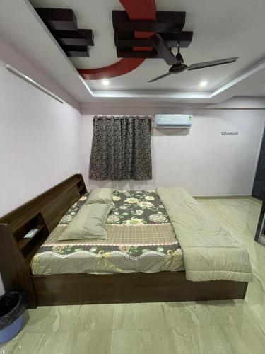 Furnished 3 BHK in Prime Location Near Arilova - 3rd Floor