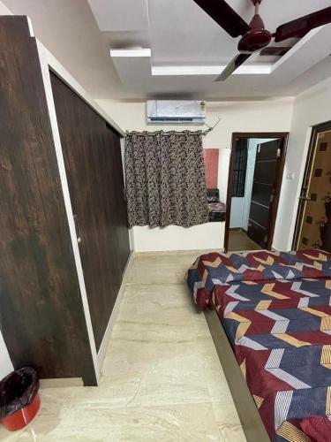 Furnished 3 BHK in Prime Location Near Arilova - 3rd Floor