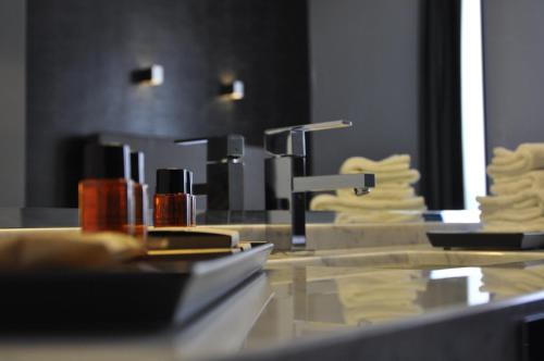 Place 24 Suites & Wellness - image 8