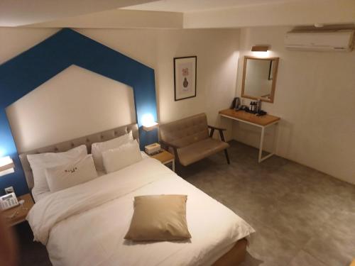 1 double bed