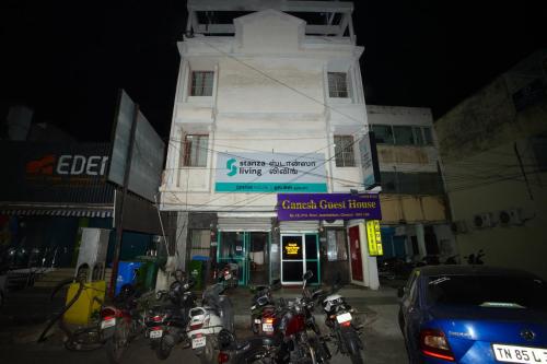 Entrance, Ganesh Guest House in Chennai