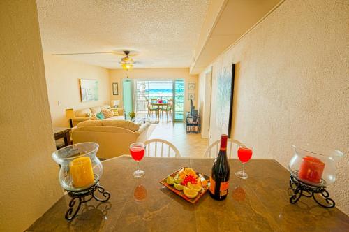 Gorgeous Ocean Views! Welcome to Bella Breeze! BeachFront 2BR 2BA in St. Croix