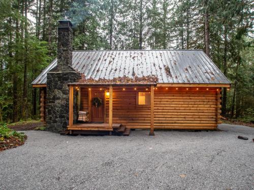 Creekside Cottage - Glacier