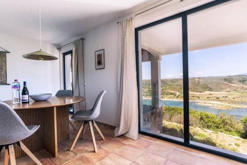 Beautiful river view and a big private terrace gîte à louer Ponta do Penduradouro