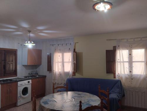 keuken, Apartamentos Condado de Miranda in Miranda Del Castanar