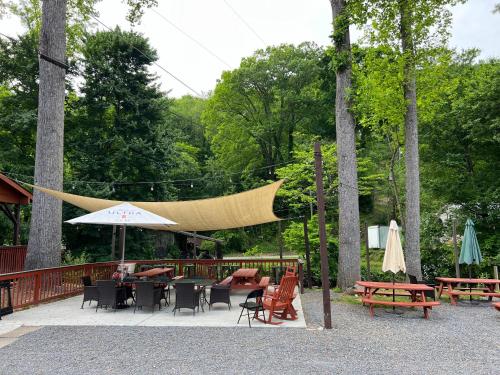 Smoky Falls Lodge 2