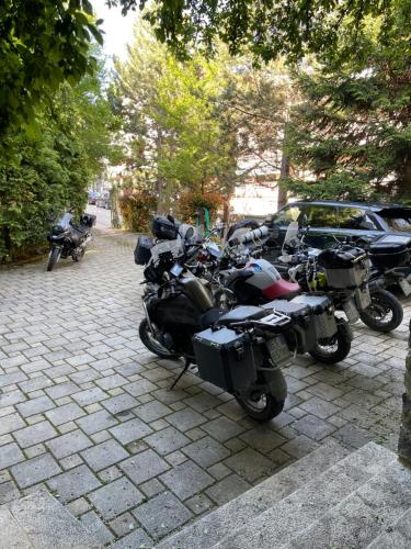 DIM's HOTEL - image 14