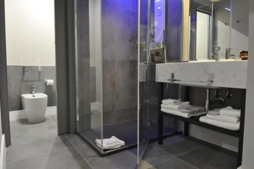 Place 24 Suites & Wellness - image 5