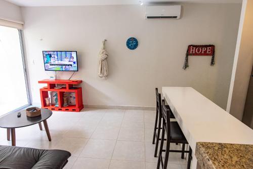 87972 Romantic condo, best retreat for a couple, 1 block from the Ocean, Progreso (foto 8)