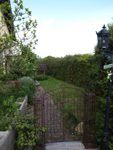 NEU - Ferienwohnung "Lavendel Garten"