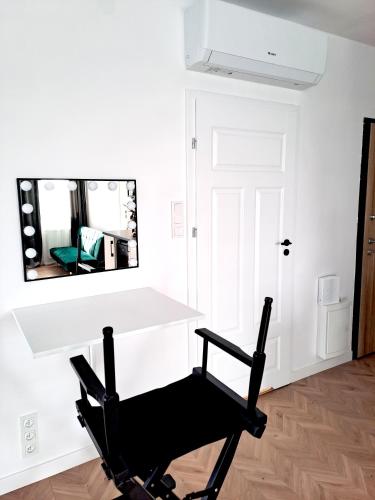 Sunny & modern 2 beds spacious air-conditioned Warsaw