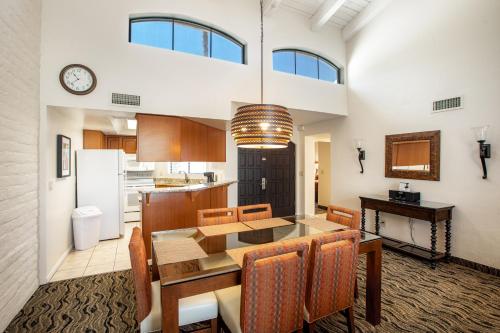 Kitchen, Scottsdale Camelback Resort in Camelback Corridor