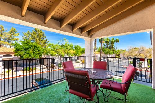 Facilities, Scottsdale Camelback Resort in Camelback Corridor