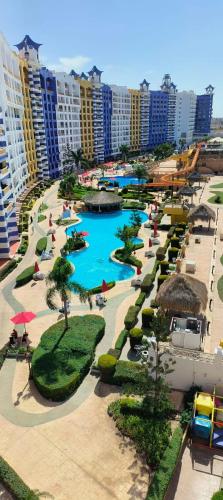 Porto Marina, north coast