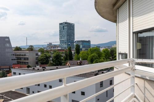 One-Bedroom Apartment with Balcony image 2