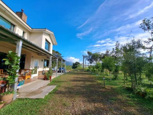元氣滿屋民宿 in Siuolin Township