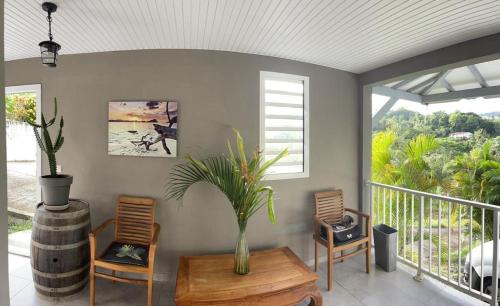 VILLA CAPACITE 6 PERSONNES PROCHE PLAGES DU Sud in Riviere-Pilote