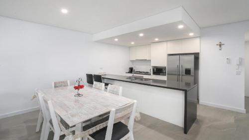 Oceans Edge #19 Short Walk To Beach , Shops and Cafes Accom Holidays, Terrigal (Foto 3)