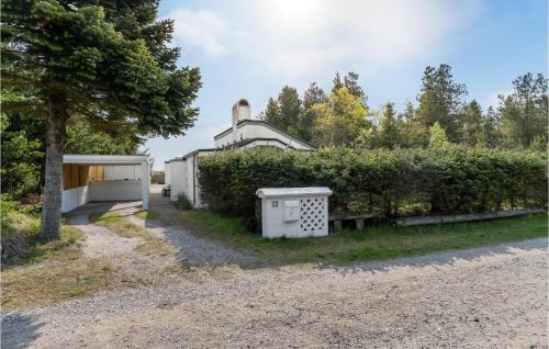  Beautiful Home In lbk With 3 Bedrooms And Wifi in Ålbæk
