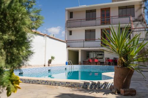 Exterior view of Hotel Arequipa