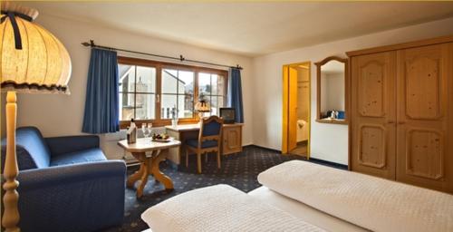 2 double beds, 2 twin beds