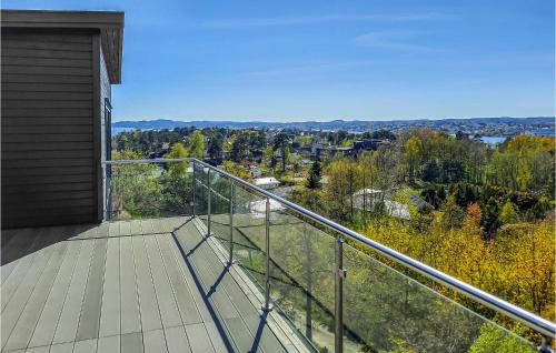 Stunning Home In Sandefjord With Jacuzzi