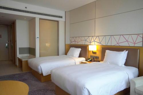 Standard Twin Room - Lounge Access