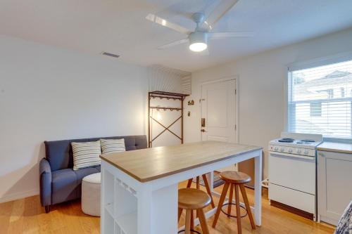 St Petersburg Vacation Rental 1 Mi to Downtown! in St Petersburg, USA