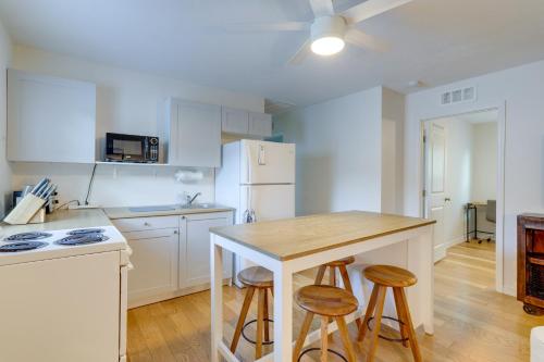 St Petersburg Vacation Rental 1 Mi to Downtown! in St Petersburg, USA