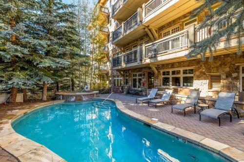 Premier 2 Bedroom Ski In, Ski Out Lone Eagle Condo With The Best Access To Skiing In Keystone