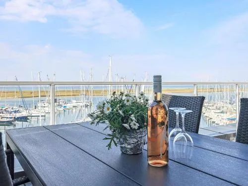 Promenadenvilla in erster Meeresreihe in Wendtorf, Deutschland