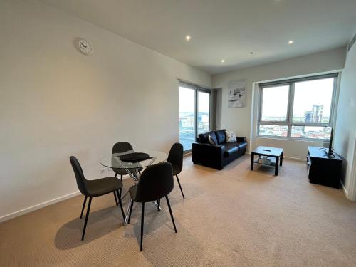 Tasha's Apartments on Morphett