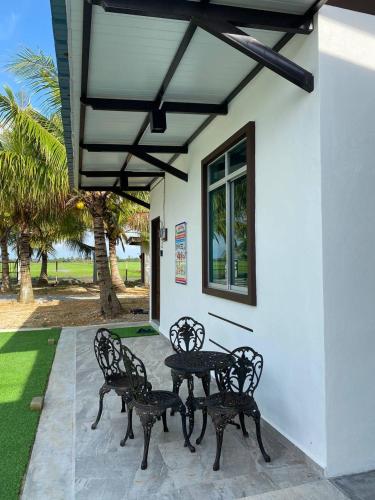 Unterkunft von außen, Kuala Kedah Pool Cottage in Kuala Kedah