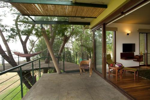 Waterwoods Lodge Kabini