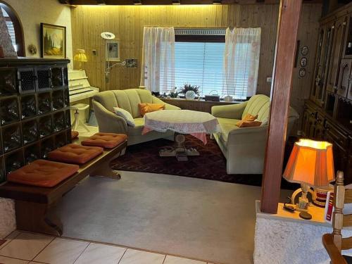 Repräsentative unterfränkische Bauern-Wohnung photo 1