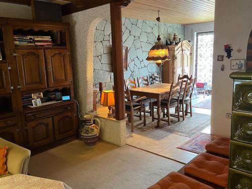 Repräsentative unterfränkische Bauern-Wohnung Repräsentative unterfränkische Bauern-Wohnung