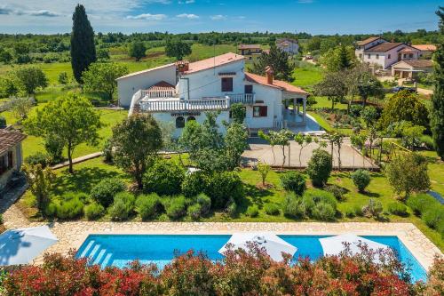 Viesnīcas āriene, Apartmani Martina in Veleniki