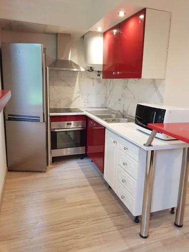 05 - Très joli 3 pièces neuf 2 chambres vue jardin avec parking privatif gratuit (05 - Tres joli 3 pieces neuf 2 chambres, 3 lits, logement tout equipe pour 1 a 4 personnes maximum, ) in Razac Sur L'Isle