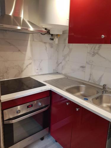 05 - Très joli 3 pièces neuf 2 chambres vue jardin avec parking privatif gratuit (05 - Tres joli 3 pieces neuf 2 chambres, 3 lits, logement tout equipe pour 1 a 4 personnes maximum, ) in Razac Sur L'Isle