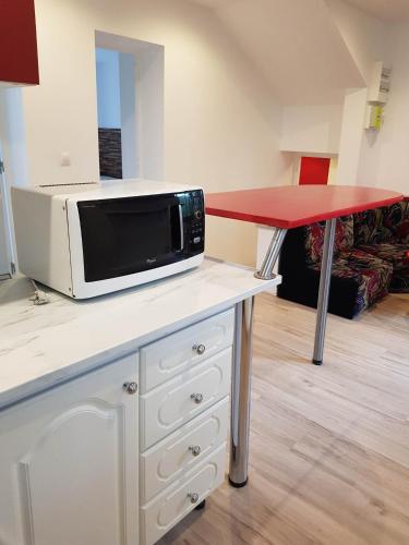 05 - Très joli 3 pièces neuf 2 chambres vue jardin avec parking privatif gratuit (05 - Tres joli 3 pieces neuf 2 chambres, 3 lits, logement tout equipe pour 1 a 4 personnes maximum, ) in Razac Sur L'Isle