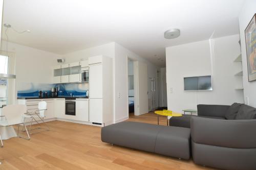 Ostseeresidenz Sassnitz F548 Penthouse 19 mit Sauna Balkon Meerblick - image 8