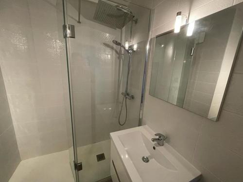 Appartement climatisé pour 4 avec balcon et parking à Capbreton - image 2