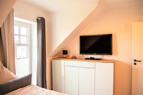 Apartment with Balcony image 2