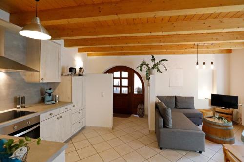 ห้องครัว, Gute Lage Ferienwohnungen in บัด ดูร์คไฮม์